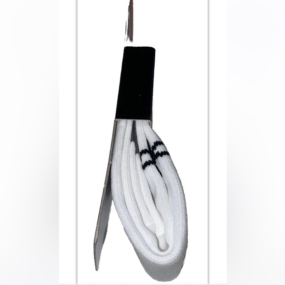 UA Under Armour Team OTC Soccer Socks 1 Pair Youth 1-4 W4-6.5 White w Black Logo - Picture 7 of 10